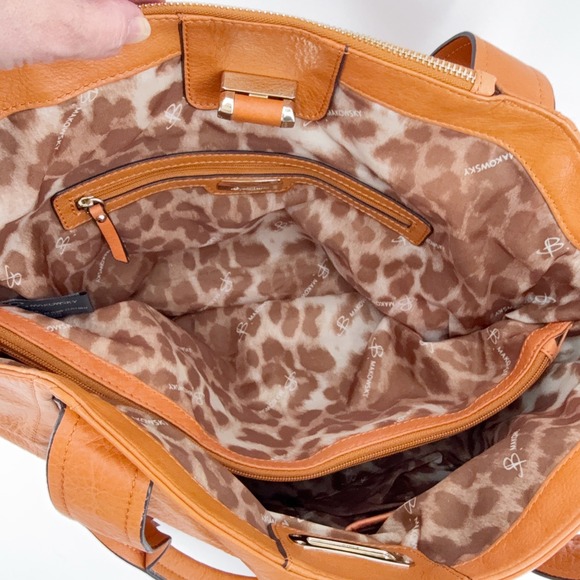 B. Makowsky Dunaway Glove Leather Tote Nutmeg Leather Hobo Shoulder Bag Gift - Picture 13 of 16